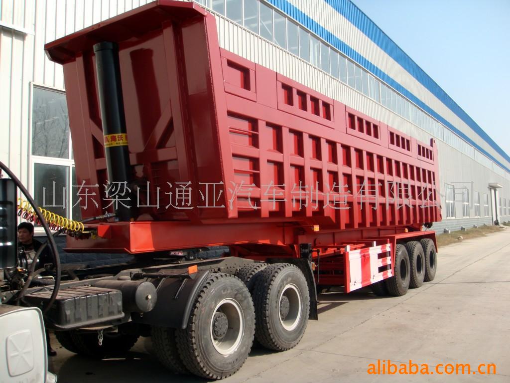 dumping trailer truck