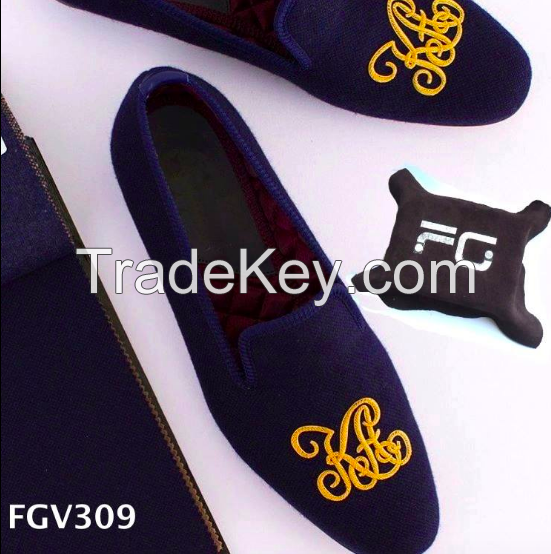 Embroidered velvet loafers