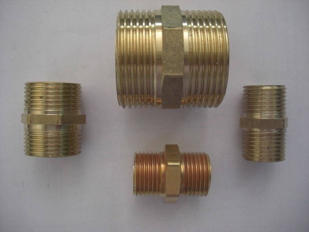 1/2"brass equal  hex nipple