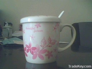 porcelain decal mug with lid and spoon