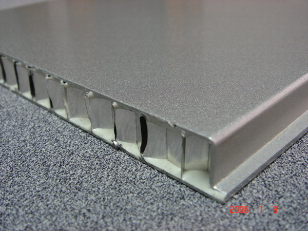 Aluminum Honeycomb Panel (AHP)