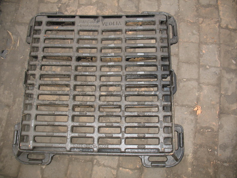 tree grating