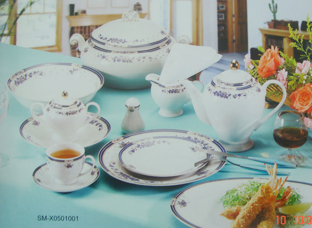 porcelain dinner set