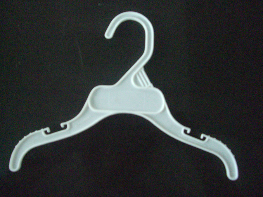 plastic children hanger