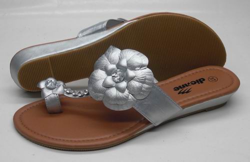 ladies' sandals