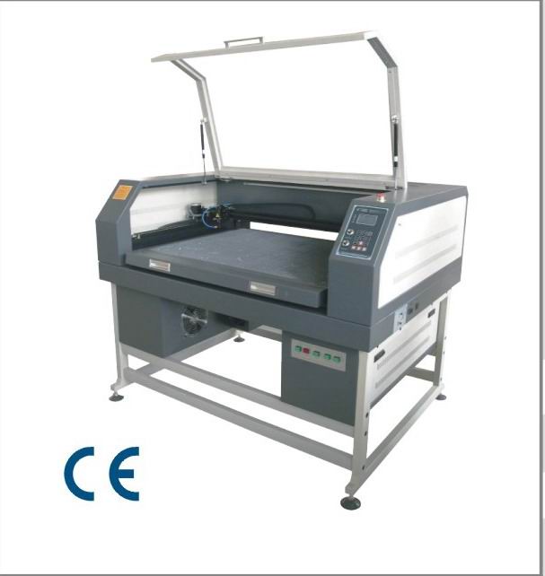 wood cutting and engraving machine