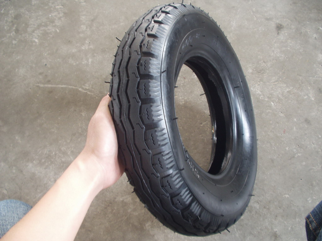 wheel barrow tyre