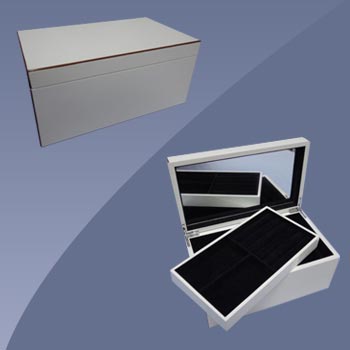 White Lacquered Jewelry Box