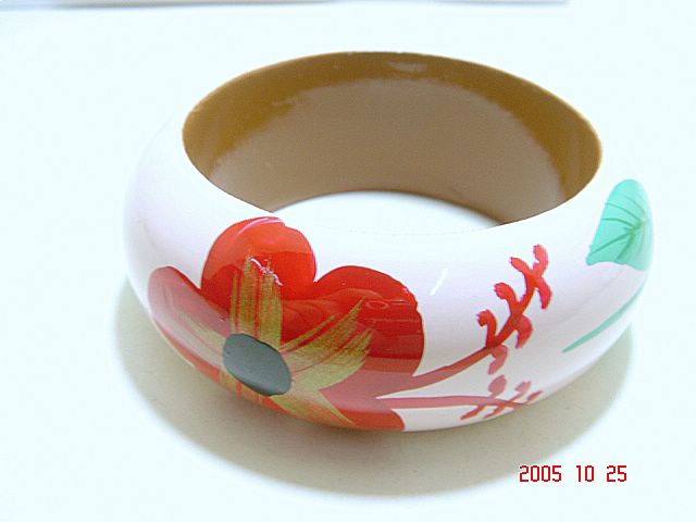  FASHION BANGLES