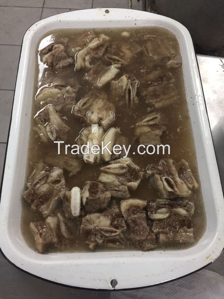 Canned beef soup ribs oxtail for 3kg. 80% meat 20% soup or 40/60% regular