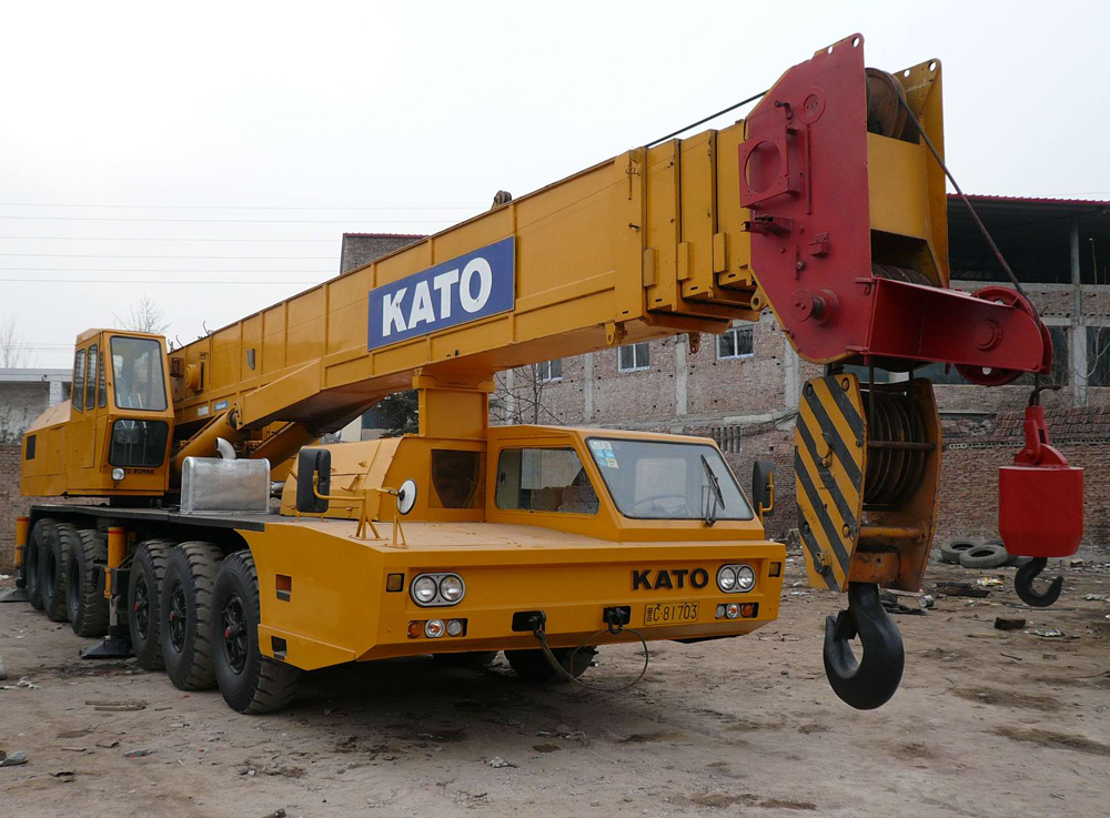 Kato Mobile Crane