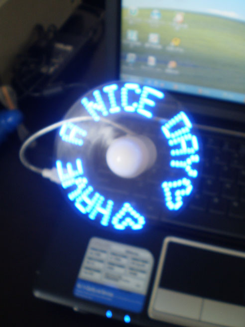 USB flashing mini fan