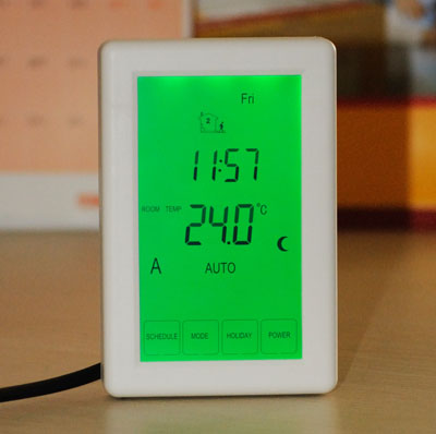 Room thermostat with vertical touch screen