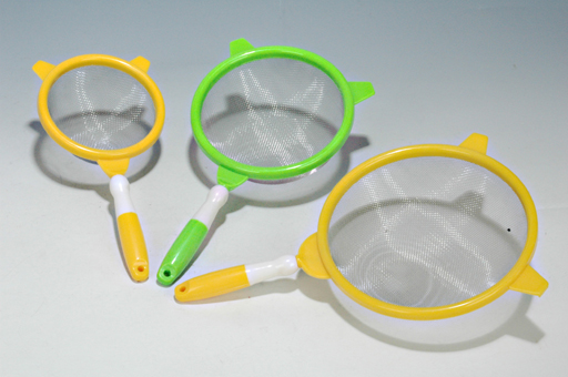 plastic edge mesh strainer