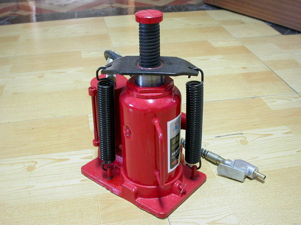 Air Bottle Jack