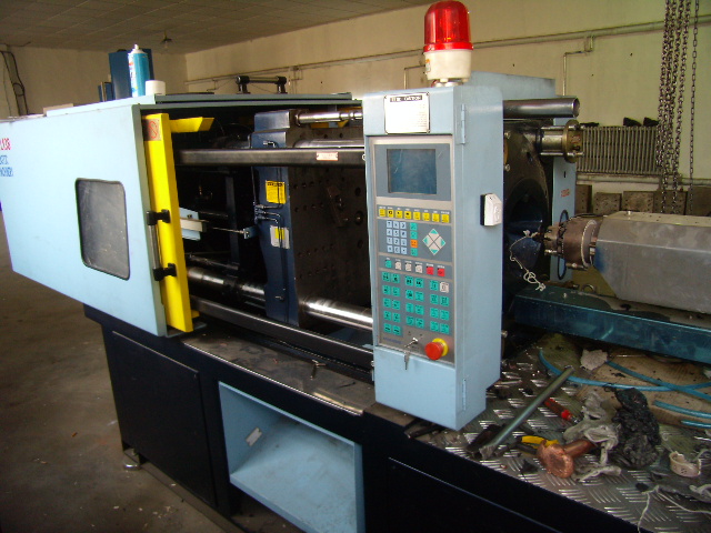 injection machine