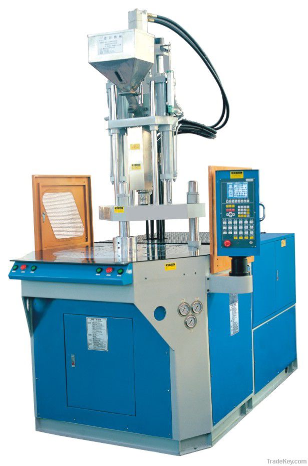 Rotary table injectio molding machine