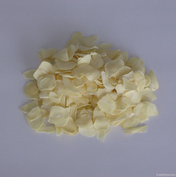 Dehytrated Garlic Flakes