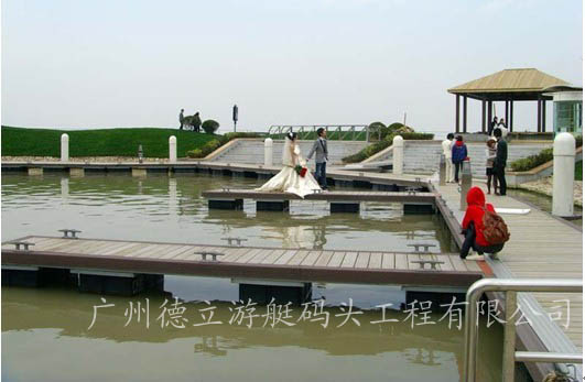 yacht dock, floating dock