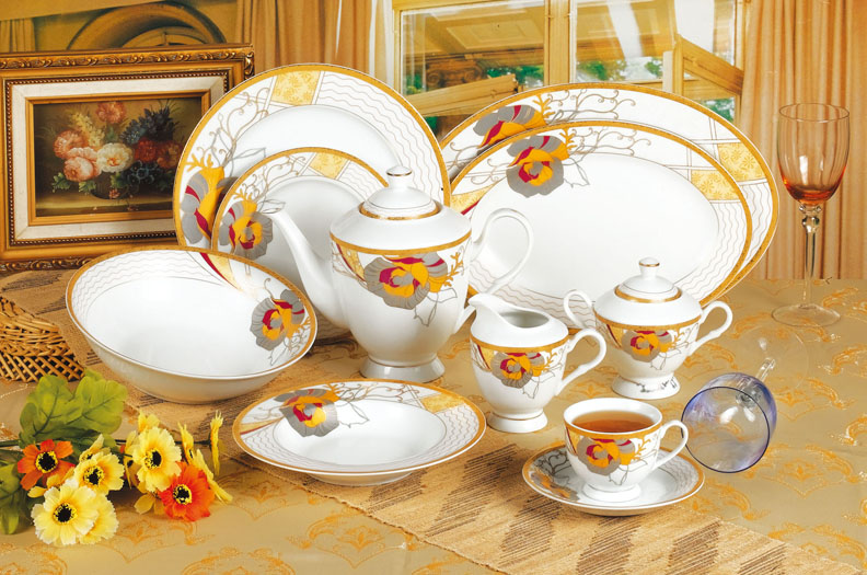 White  porcelain dinnerware