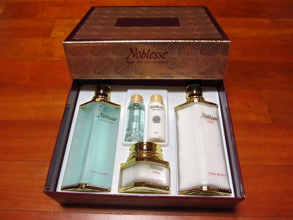 NOBLESS SKIN CARE SET