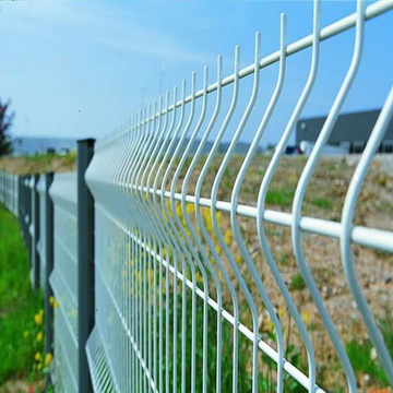 wire mesh fence