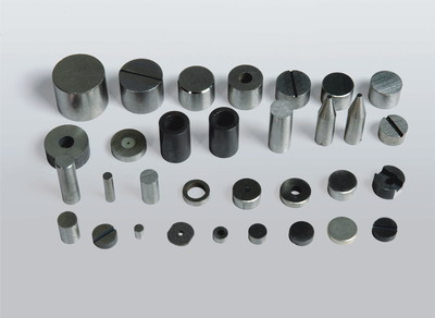 Sintered alnico magnet