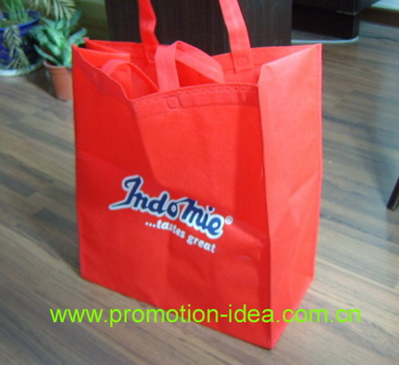 Nonwoven bags