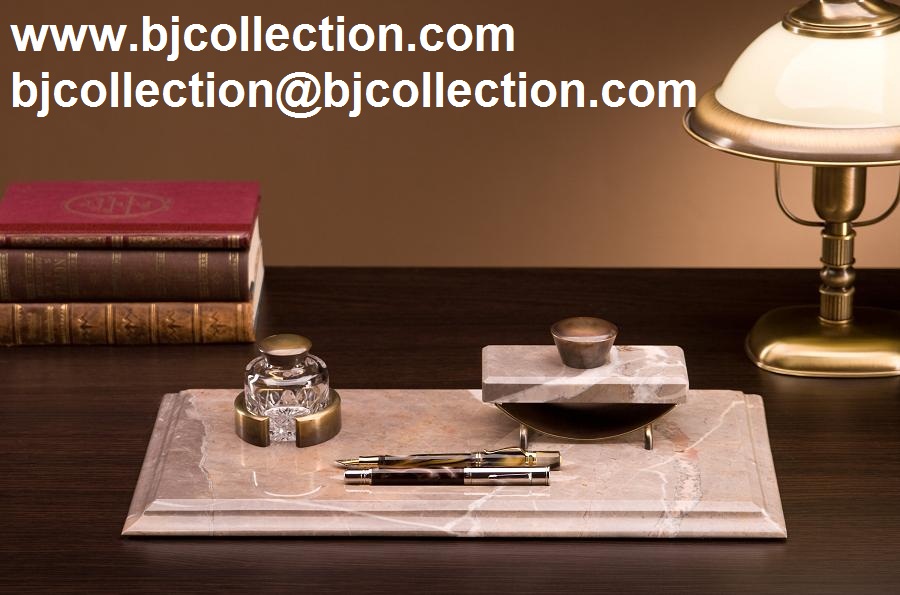 Luxurious desk pen set