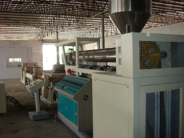 Horizontal Co-Extruder Sheet Product Line