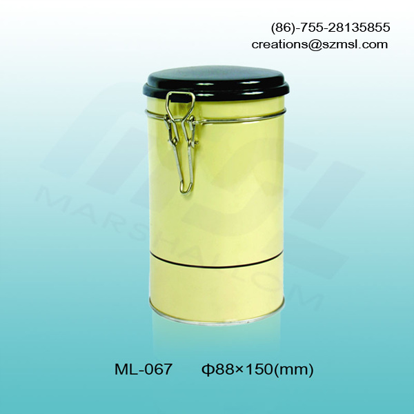 Tea tin with air-system lock, tea cans, tea holders