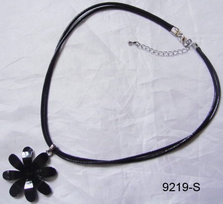 flower necklace