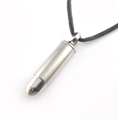 wholesale fashion titanium and steel pendent