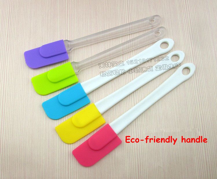 Silicone cake spatula