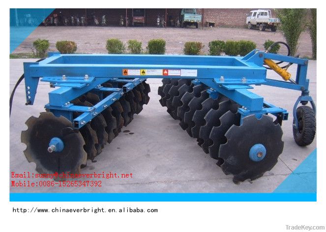 Heavy duty disc harrow