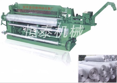 Heavy full automatic welded wire mesh machine