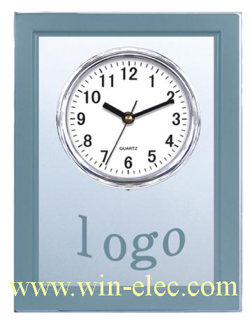 Quartz wall clock