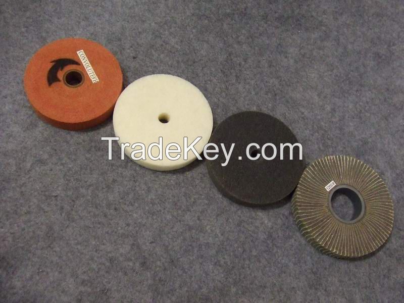 Non-woven finishing wheel