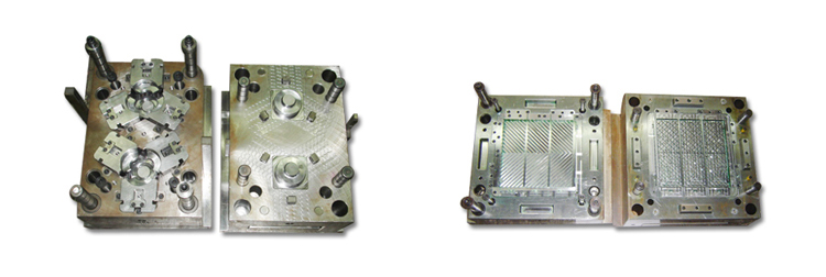 Plastic injection mold