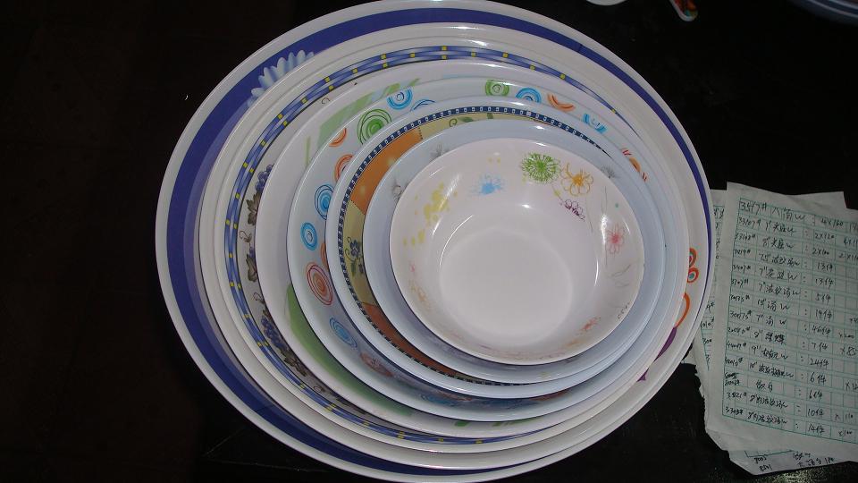 dinnerware