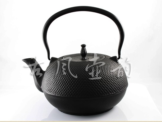 1.8L CAST IRON TEAPOTS