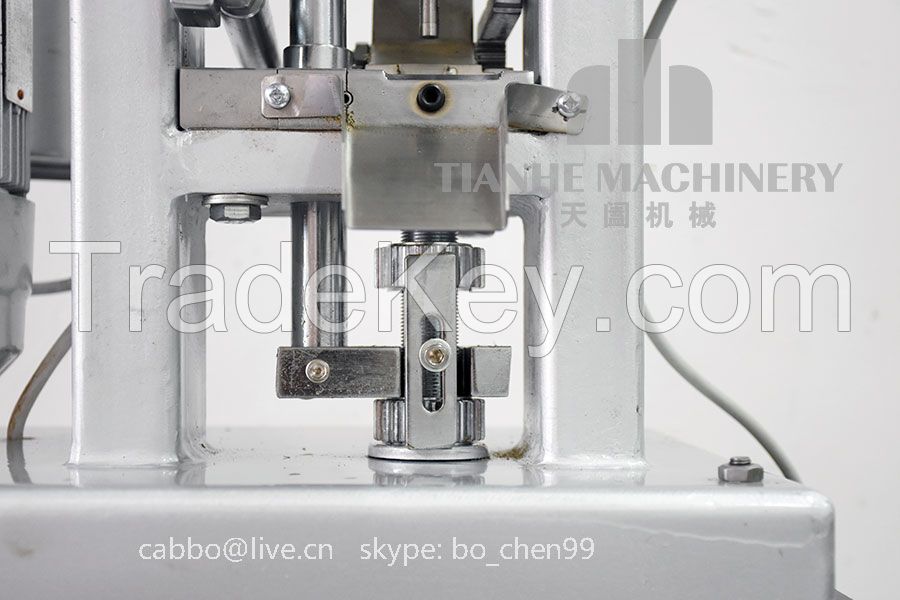 Single punch tablet press machine DP60A auto type speed adjustable