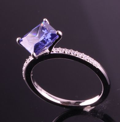 Tanzanite ring YFR201