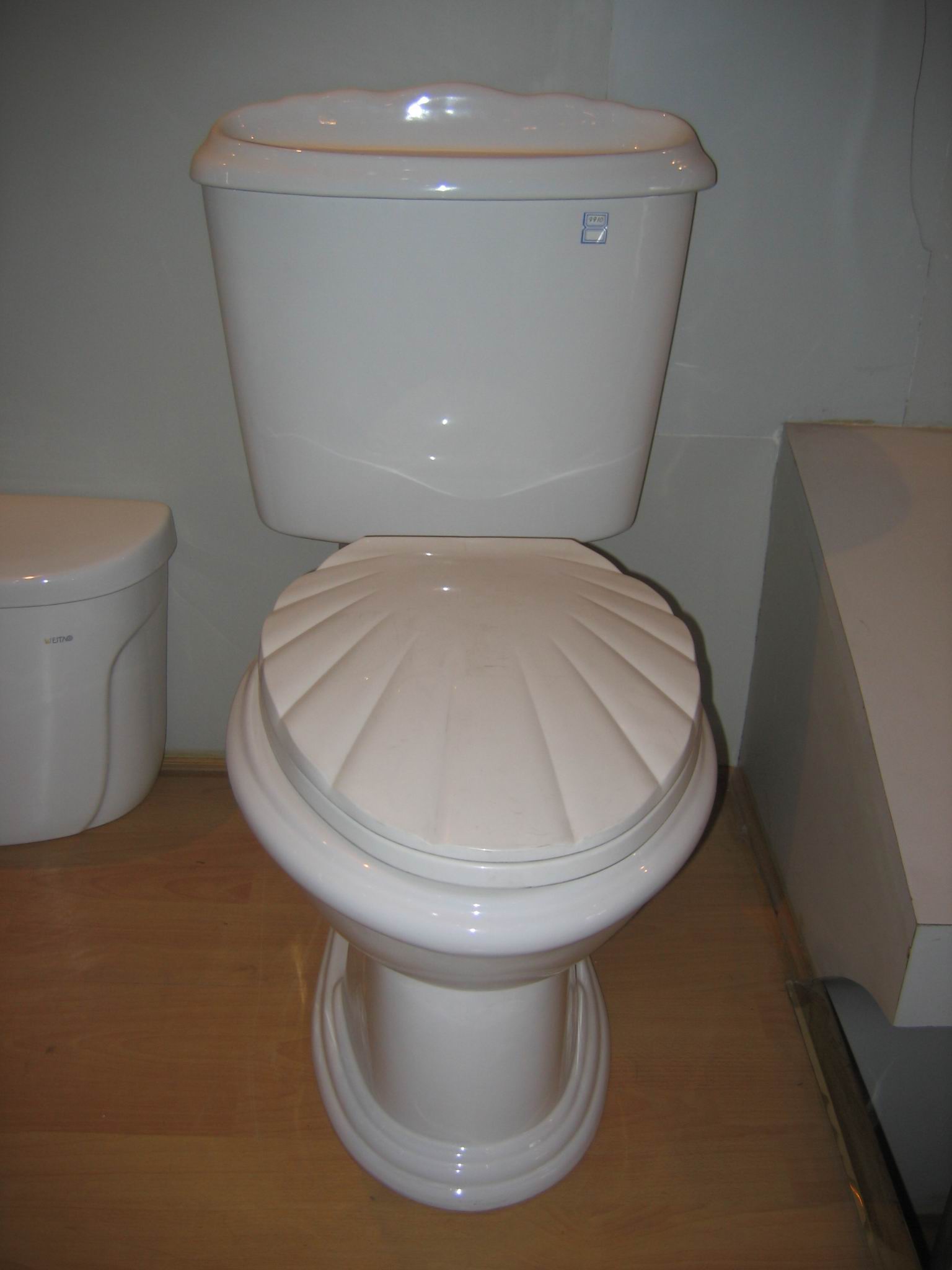 Sanitary ware,toilet,basin,bidet,etc