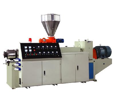 Twin screw extruder