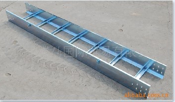 ladder type cable tray