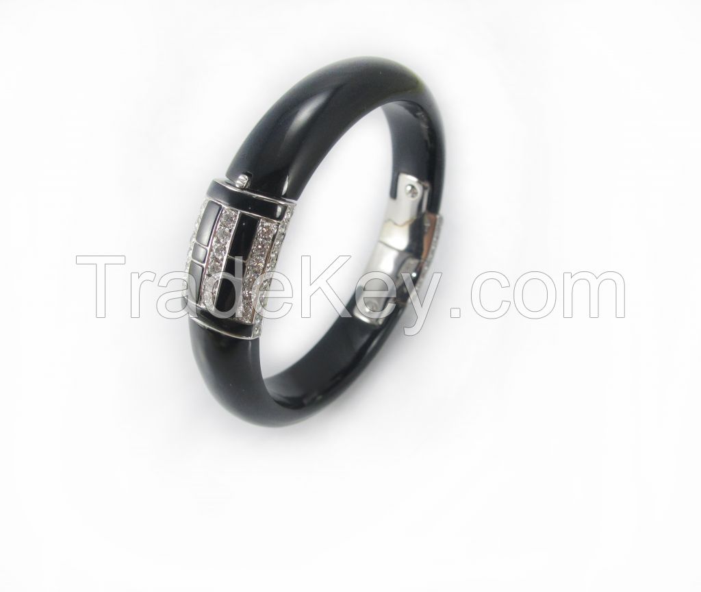 Black Jade Bangle