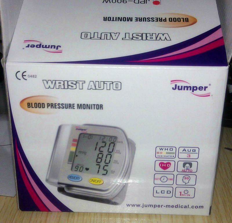 Free Shipping CE Approved digital wrist blood pressure digital pressure Blood Pressure Monitor wrist blood pressure meter Pulse