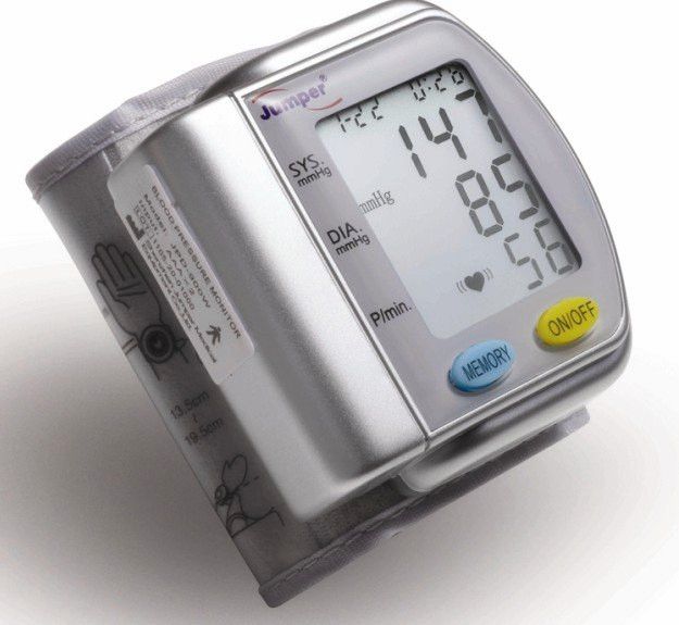 Free Shipping CE Approved digital wrist blood pressure digital pressure Blood Pressure Monitor wrist blood pressure meter Pulse