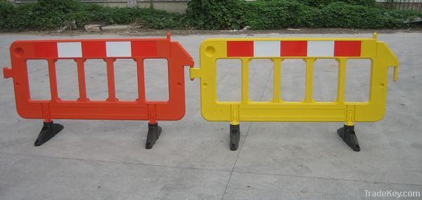 Traffic barrier